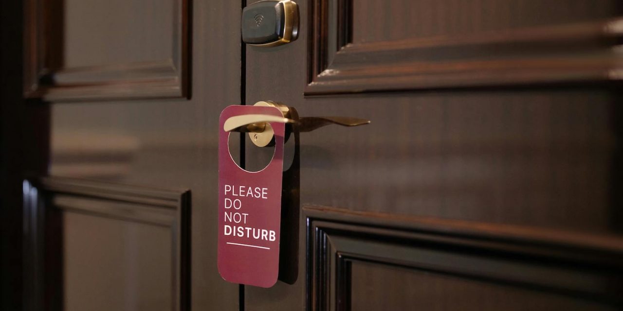 Sicherheitslücken ermöglichen das unbefugte Öffnen von Millionen Hotelzimmertüren